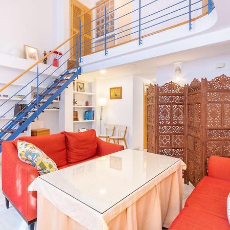 Goles Courtyard With Parking By Valcambre Apartment Sevilla Exterior foto